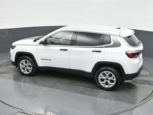 Used 2025 Jeep Compass Sport w/ Mopar Graphics Package AWD/4WD image 26