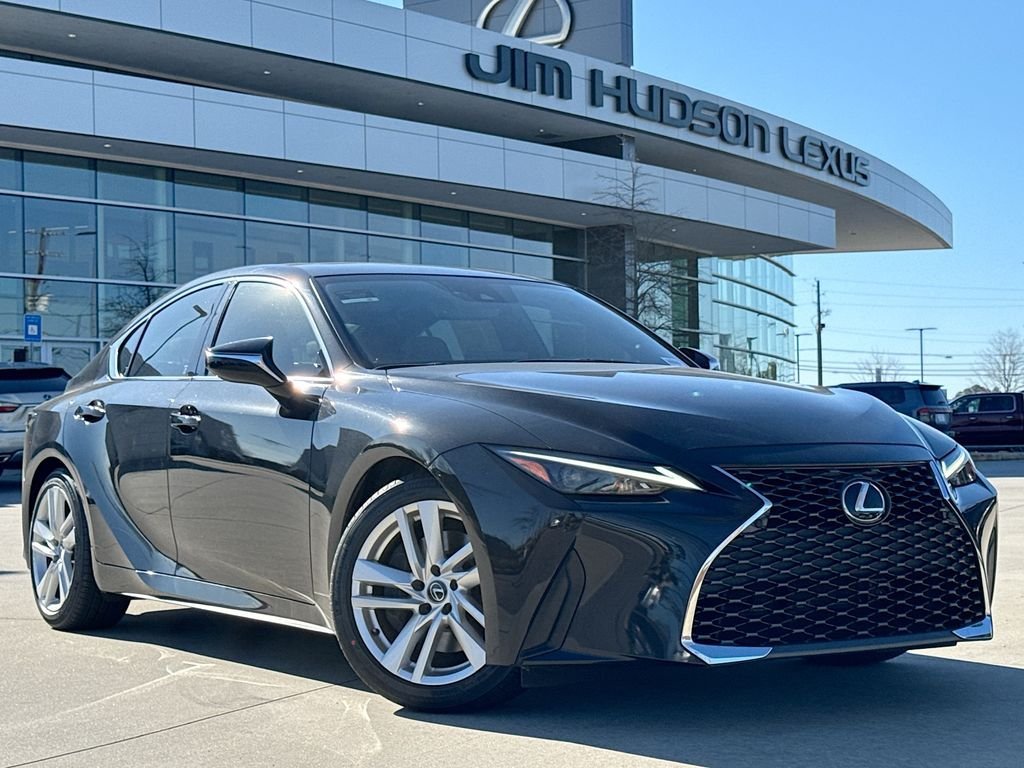 Used 2023 Lexus IS 300 w/ Comfort Package RWD image 2