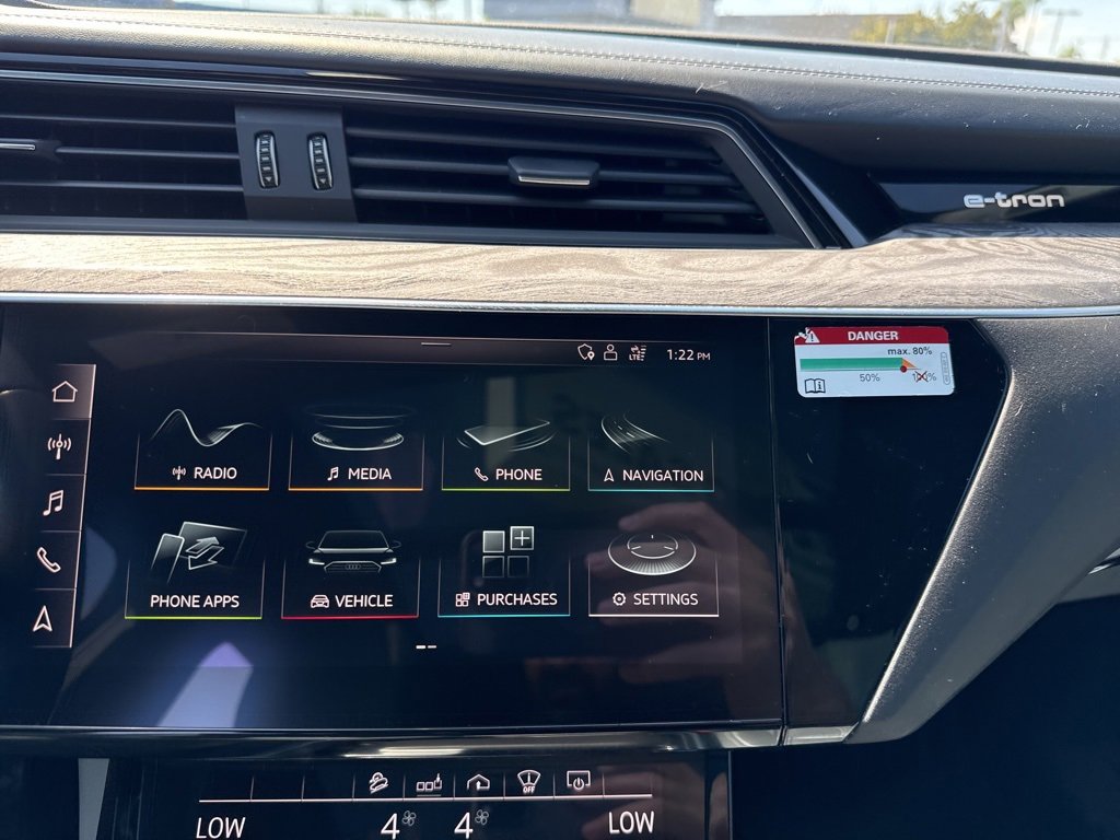 Used 2020 Audi e-tron Prestige w/ Prestige Package image 13