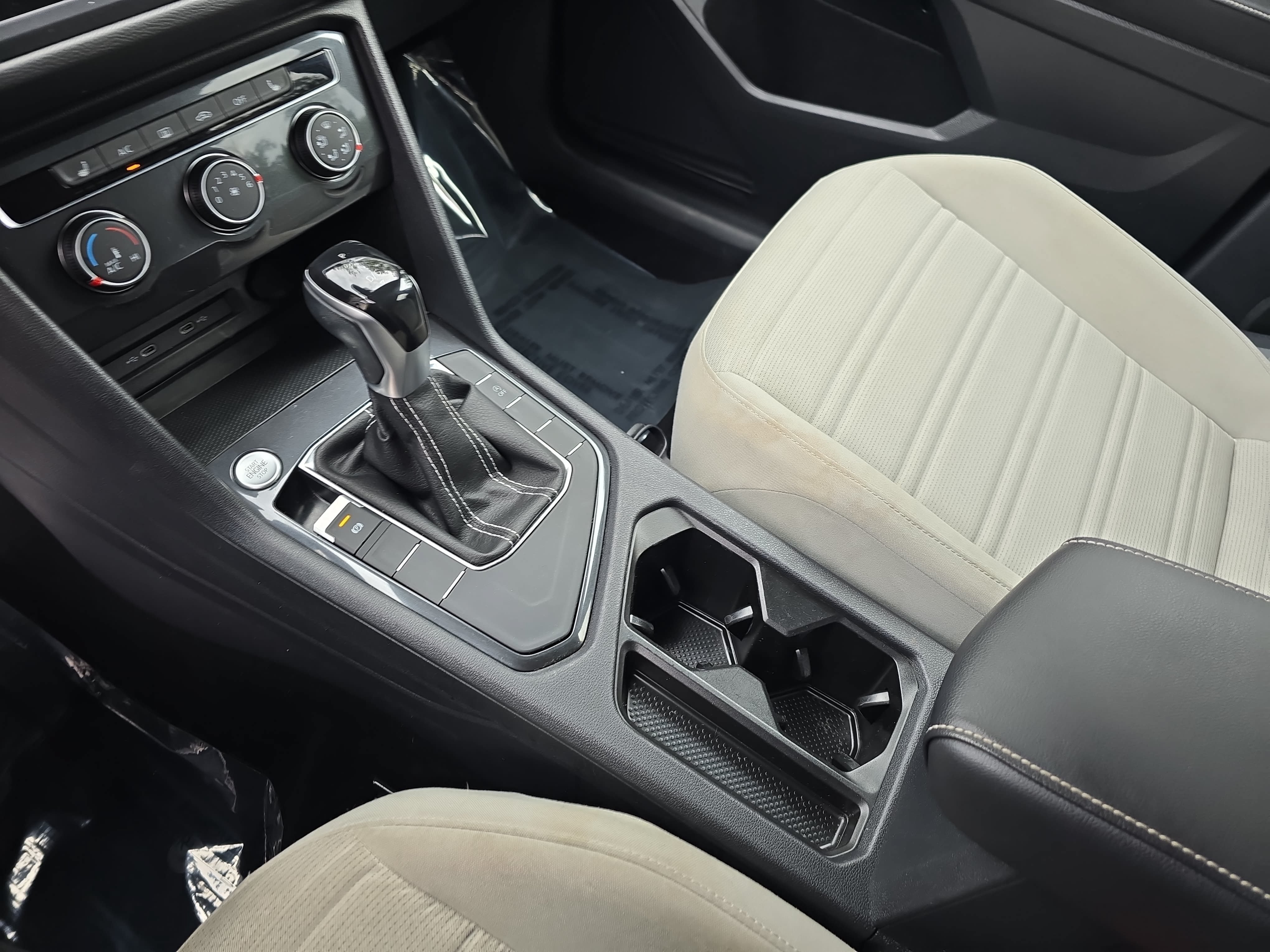 Used 2022 Volkswagen Tiguan S FWD image 25