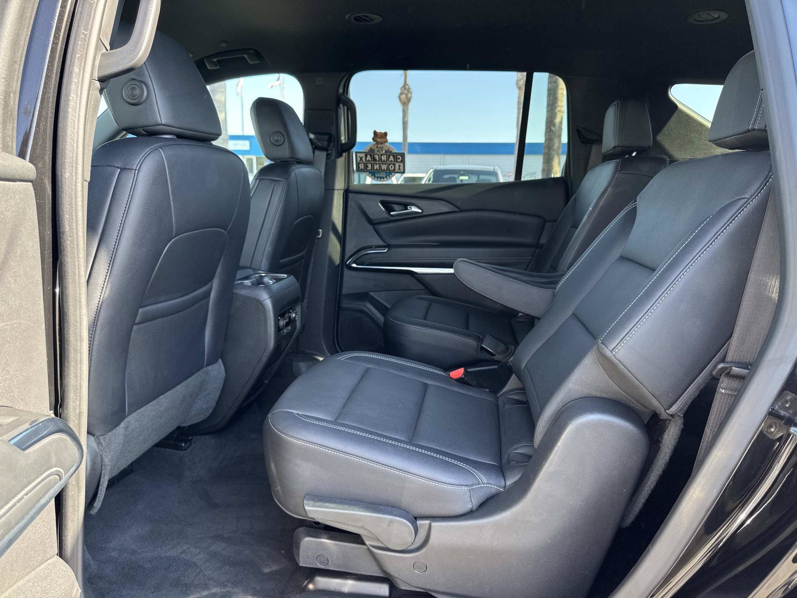 Used 2025 Chevrolet Traverse LT FWD image 27