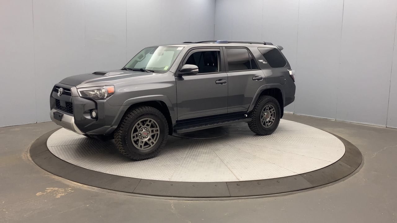 Used 2020 Toyota 4Runner TRD Off-Road Premium w/ Moonroof Package AWD/4WD image 9