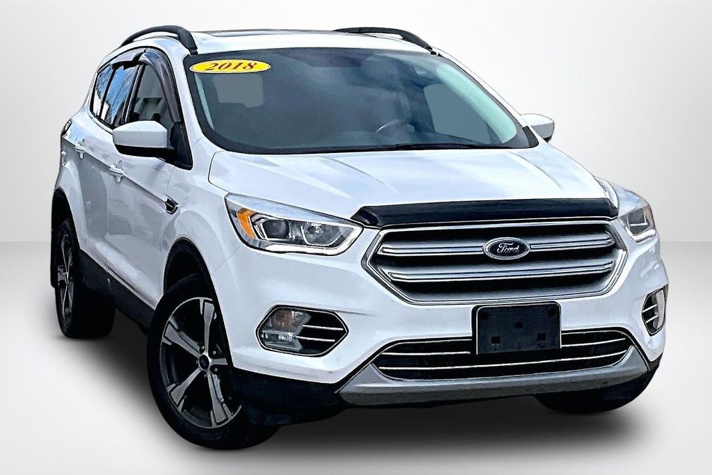 Used 2018 Ford Escape SEL w/ Canadian Touring Package image 3