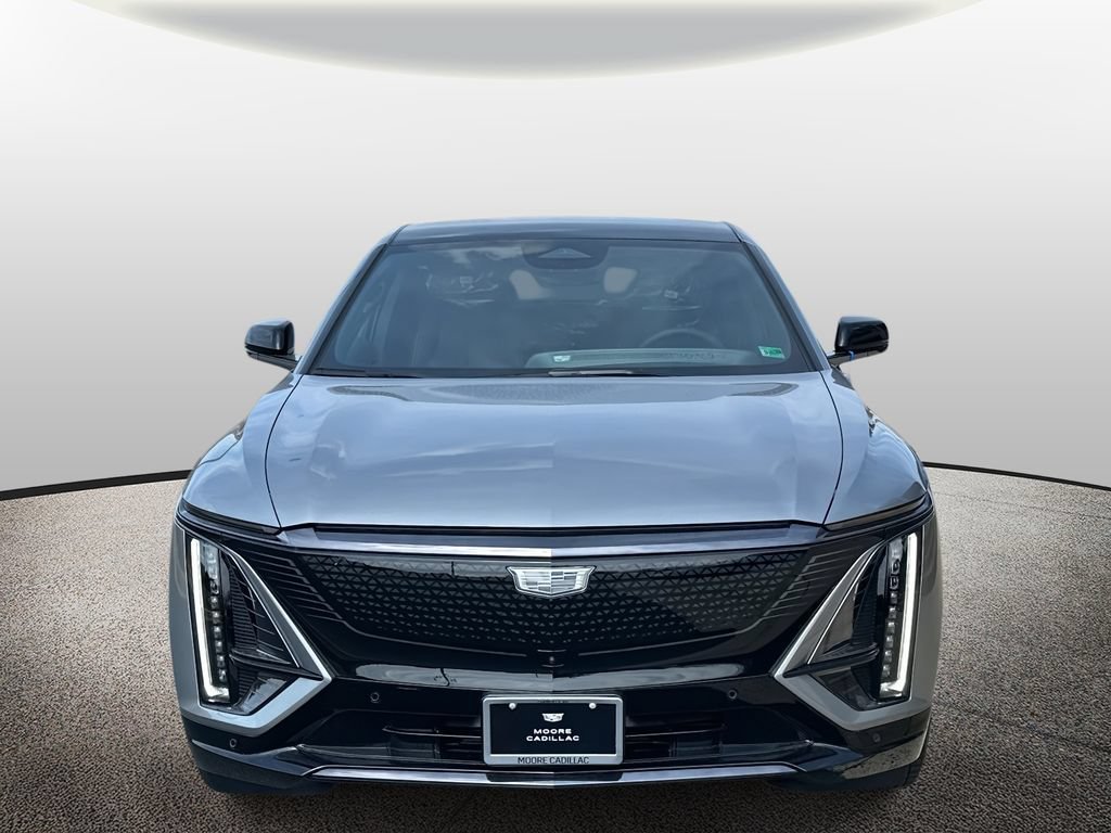 New 2026 Cadillac Lyriq Sport w/ LPO, Floor Liner Package AWD/4WD image 6