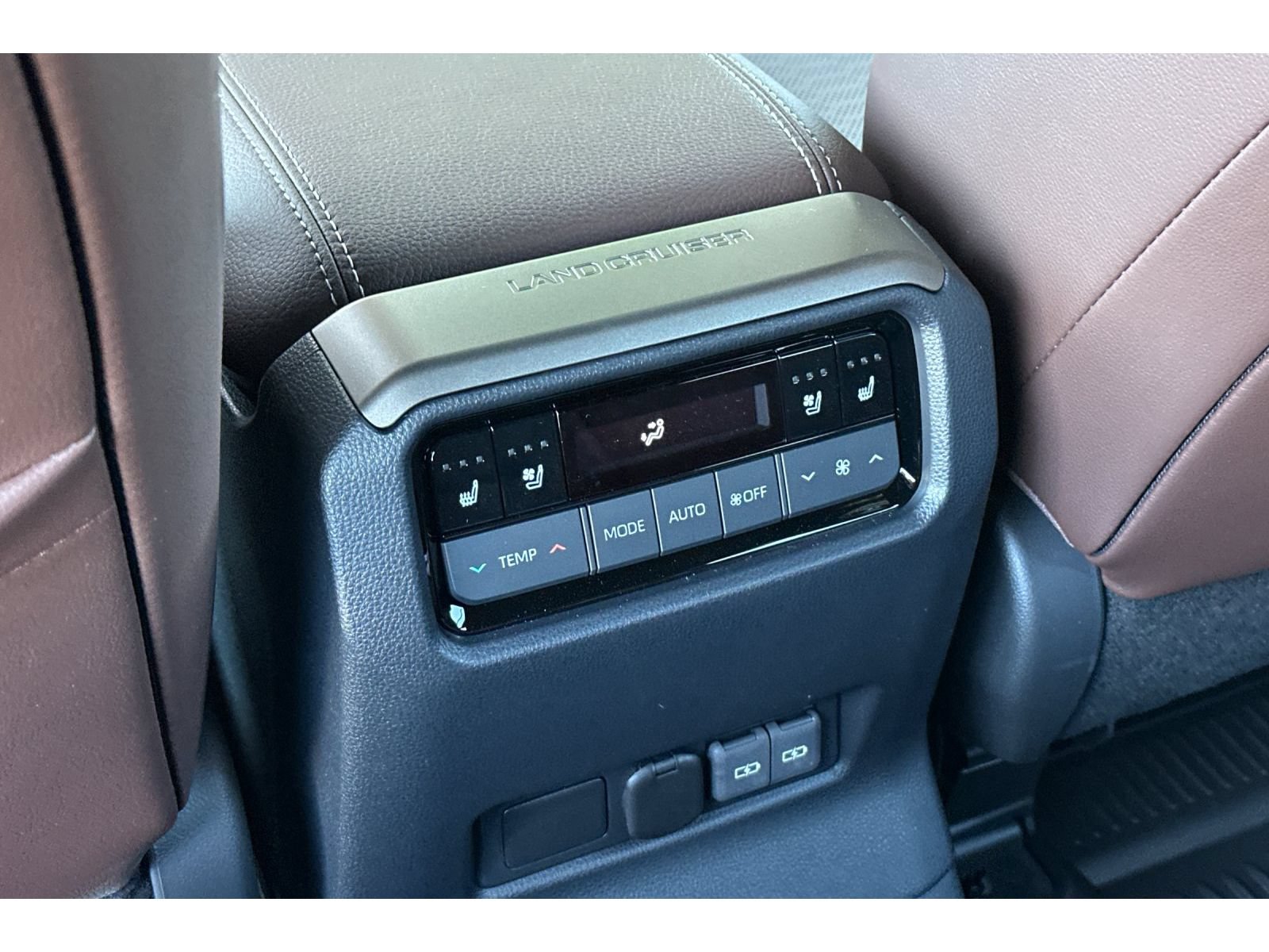Certified 2027 Toyota Land Cruiser w/ Premium Package AWD/4WD image 14