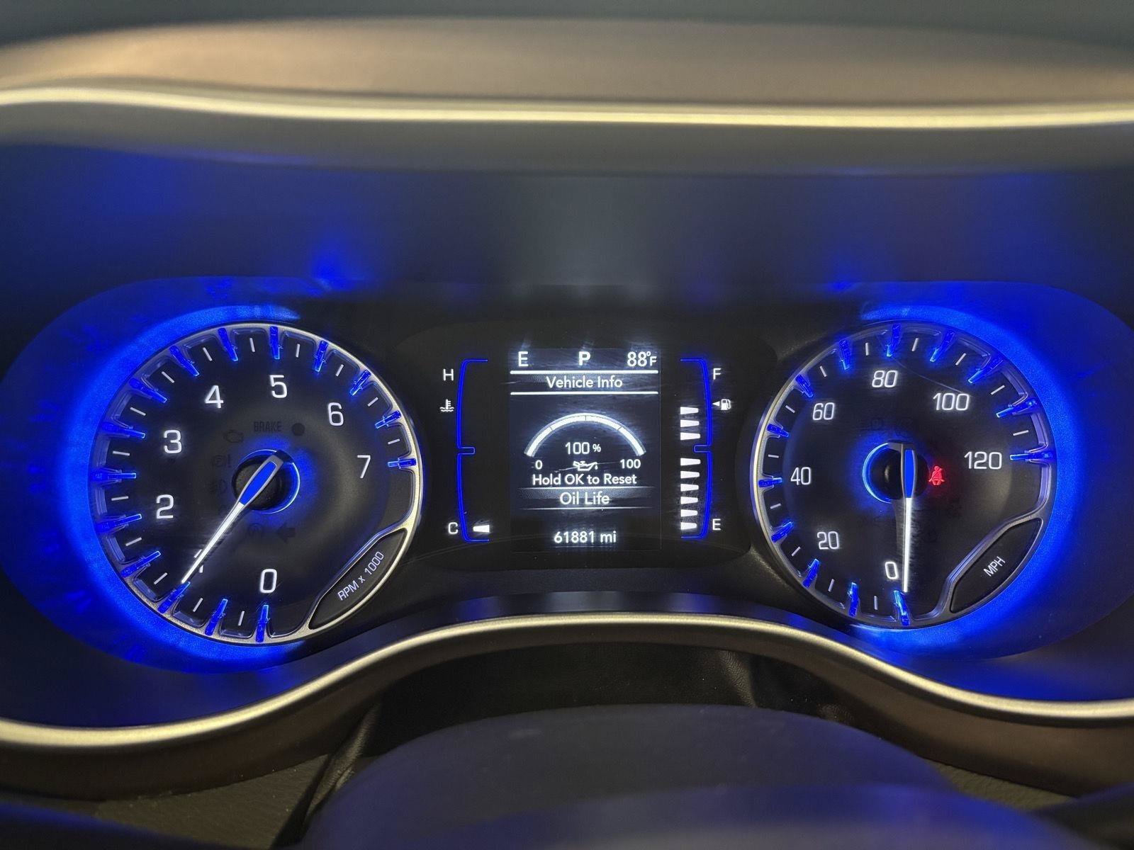 Used 2023 Chrysler Voyager LX FWD image 31