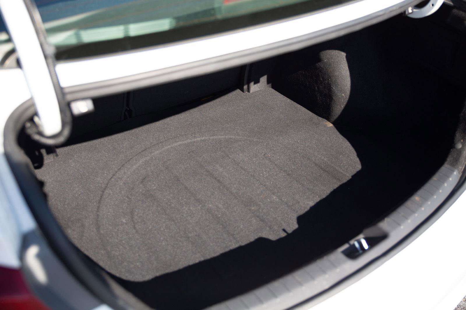 Used 2018 Hyundai Elantra SE image 21