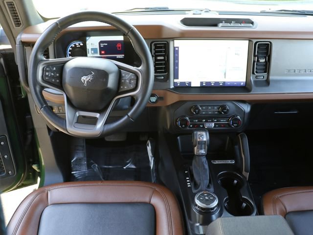 Used 2024 Ford Bronco Outer Banks AWD/4WD image 18