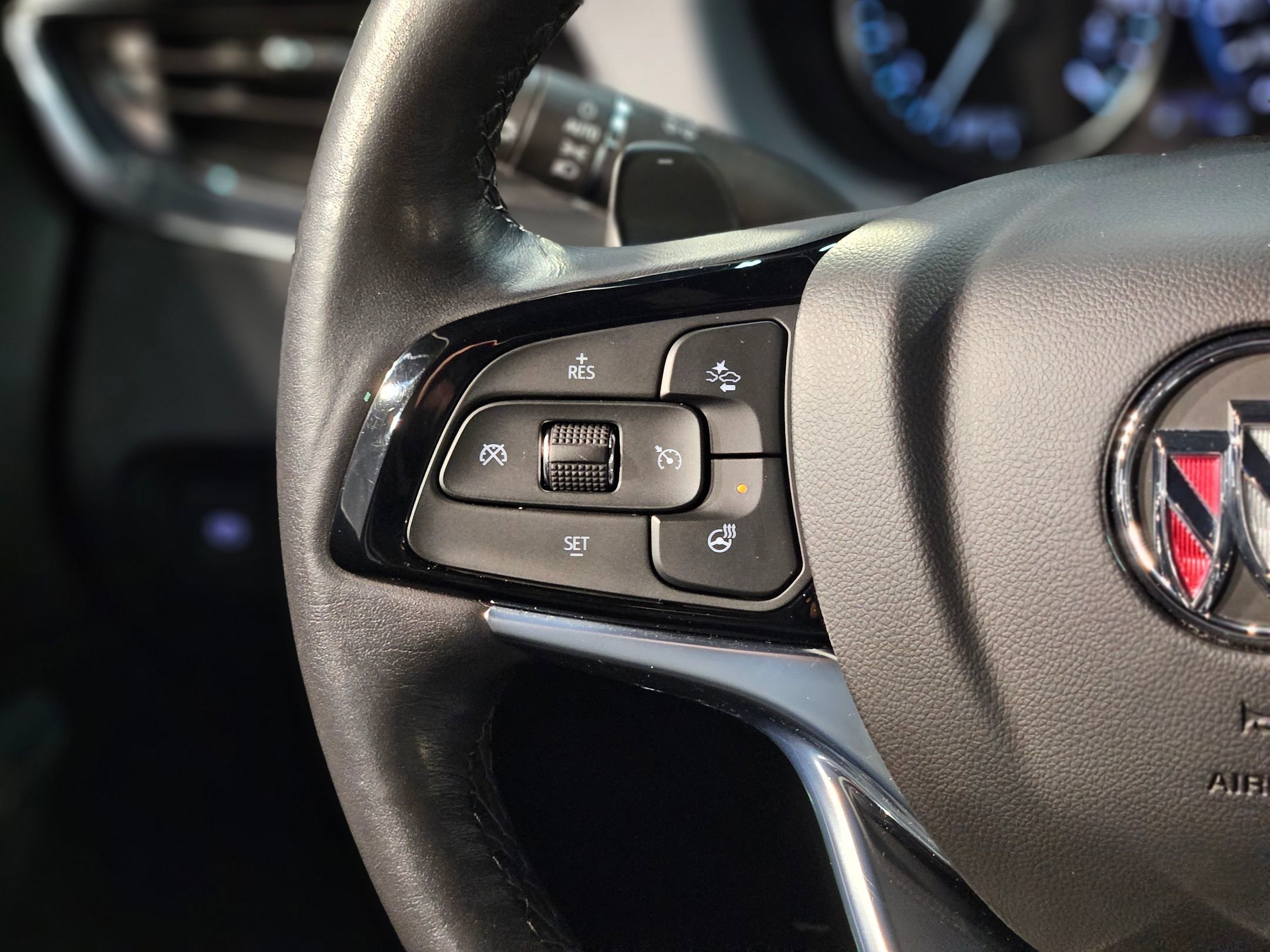 Used 2023 Buick Enclave Premium w/ Experience Buick Package image 29