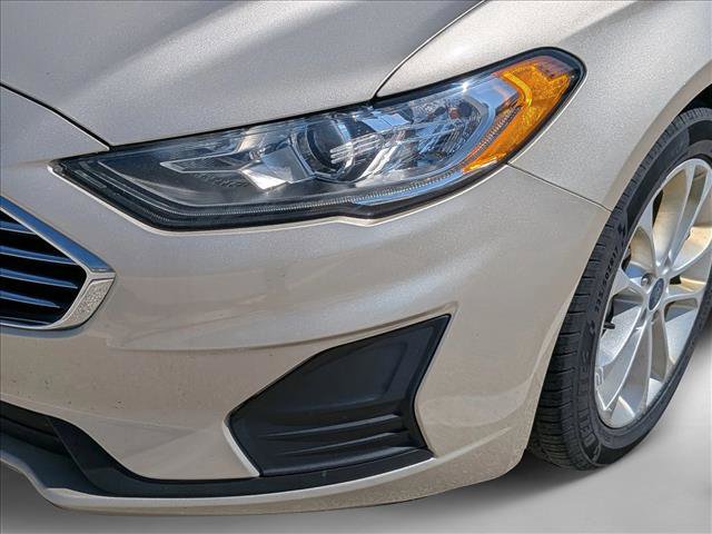 Used 2019 Ford Fusion SE FWD image 11