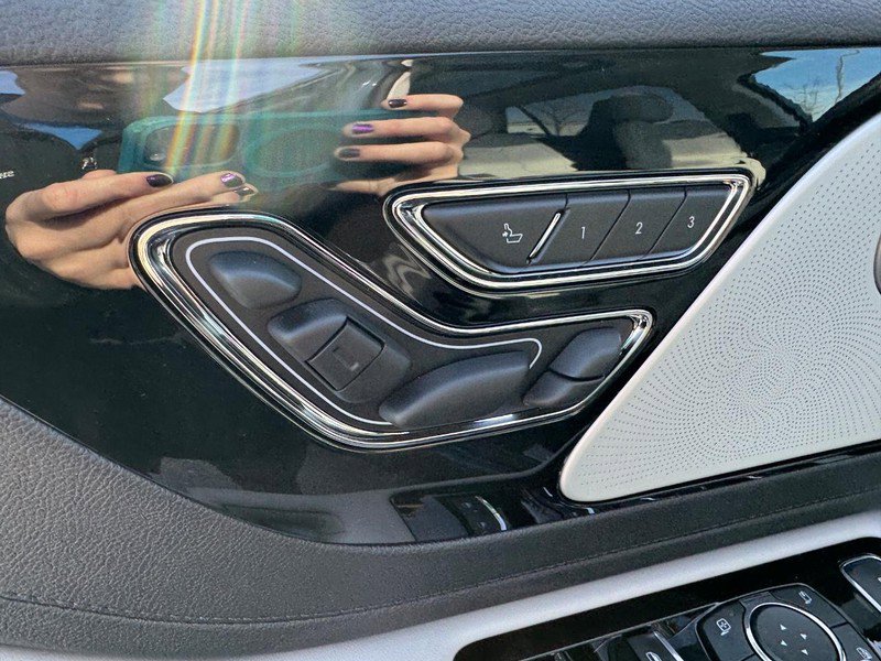 Certified 2025 Lincoln Aviator Reserve w/ Equipment Group 201A image 17