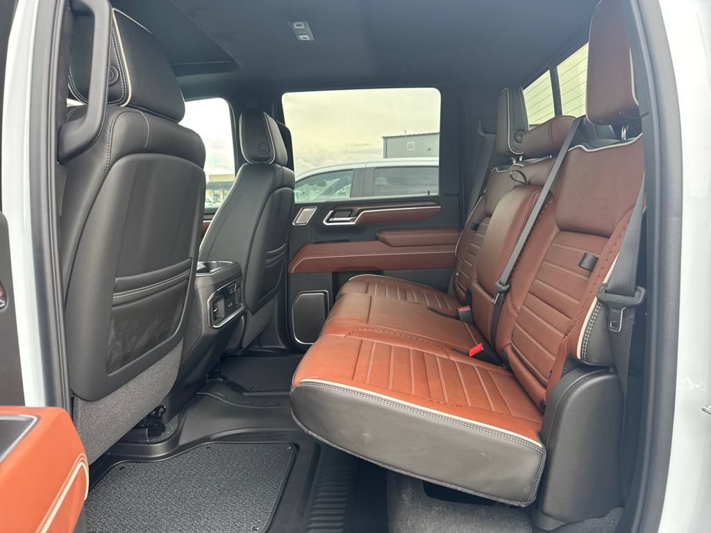 New 2026 GMC Sierra 3500 Denali Ultimate AWD/4WD image 12