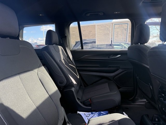 Certified 2024 Jeep Grand Cherokee L Laredo image 35