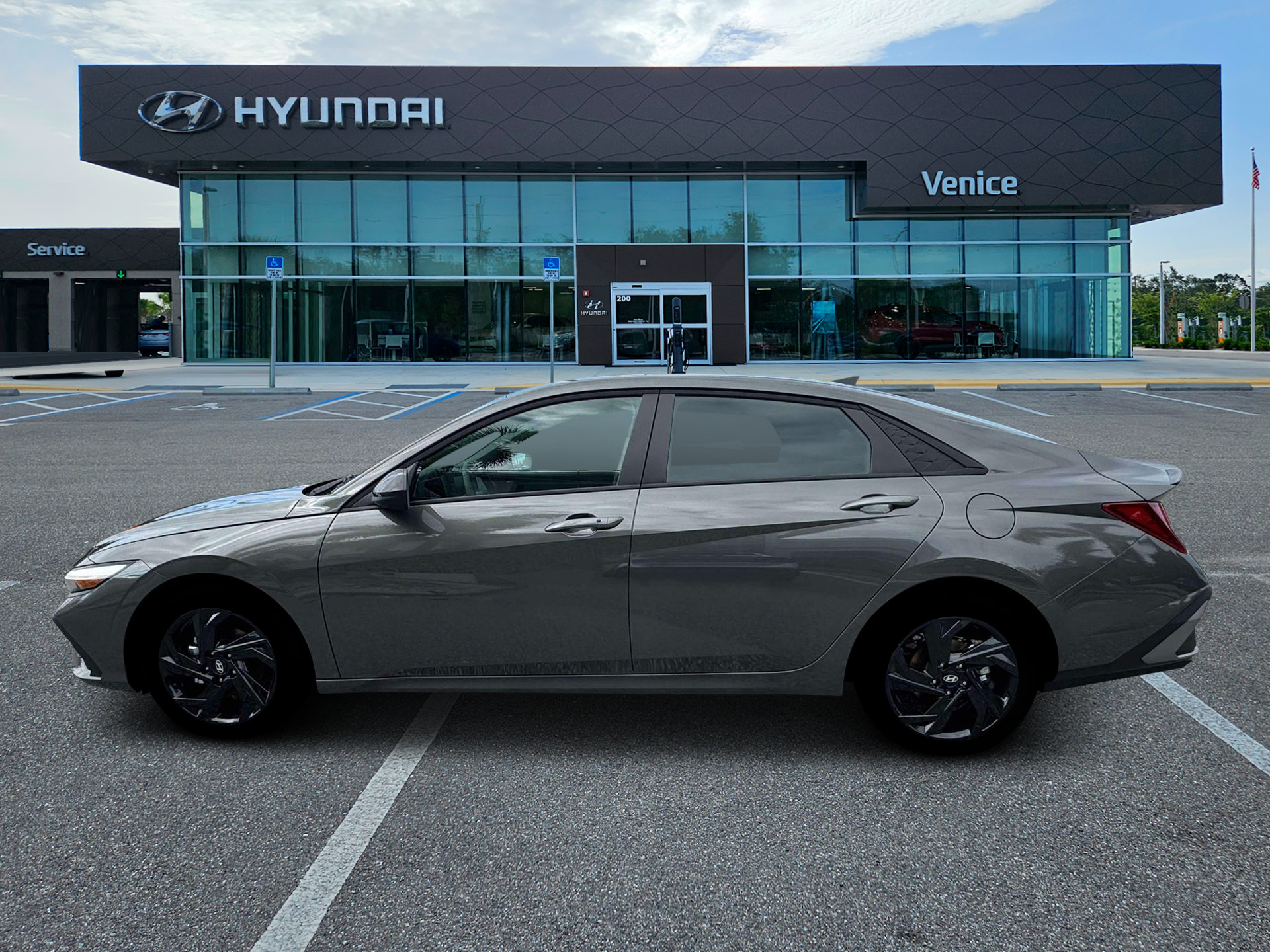 New 2026 Hyundai Elantra Sport FWD image 22