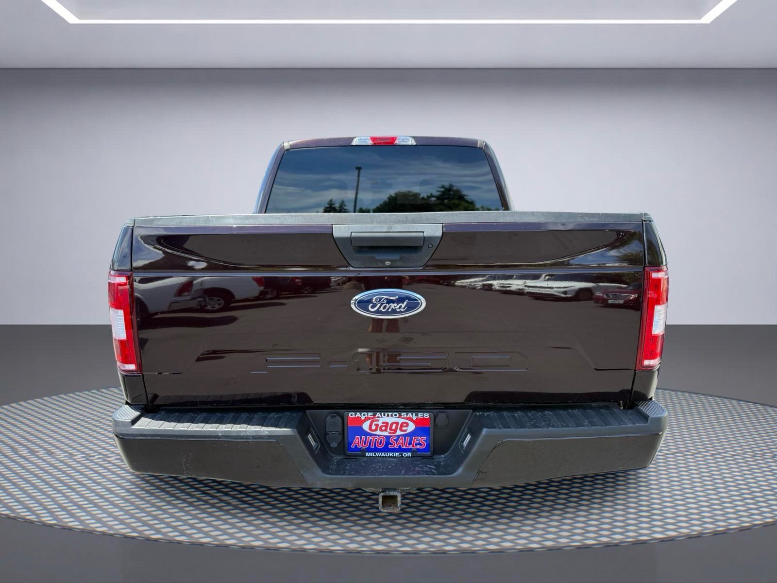 Used 2018 Ford F150 XL w/ Equipment Group 101A Mid AWD/4WD image 4