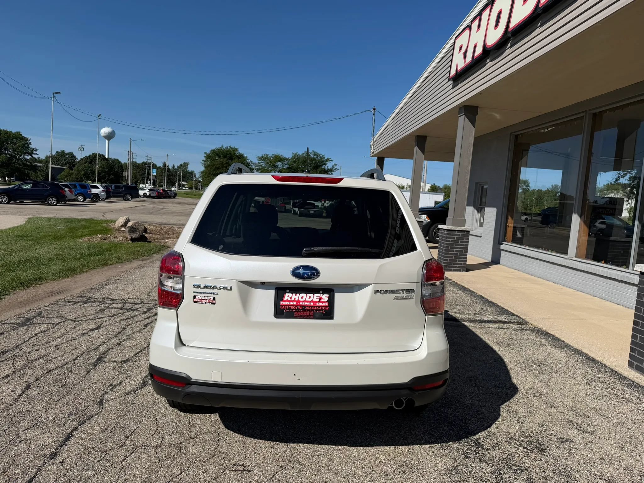Used 2015 Subaru Forester 2.5i Premium w/ All-Weather Package AWD/4WD image 4