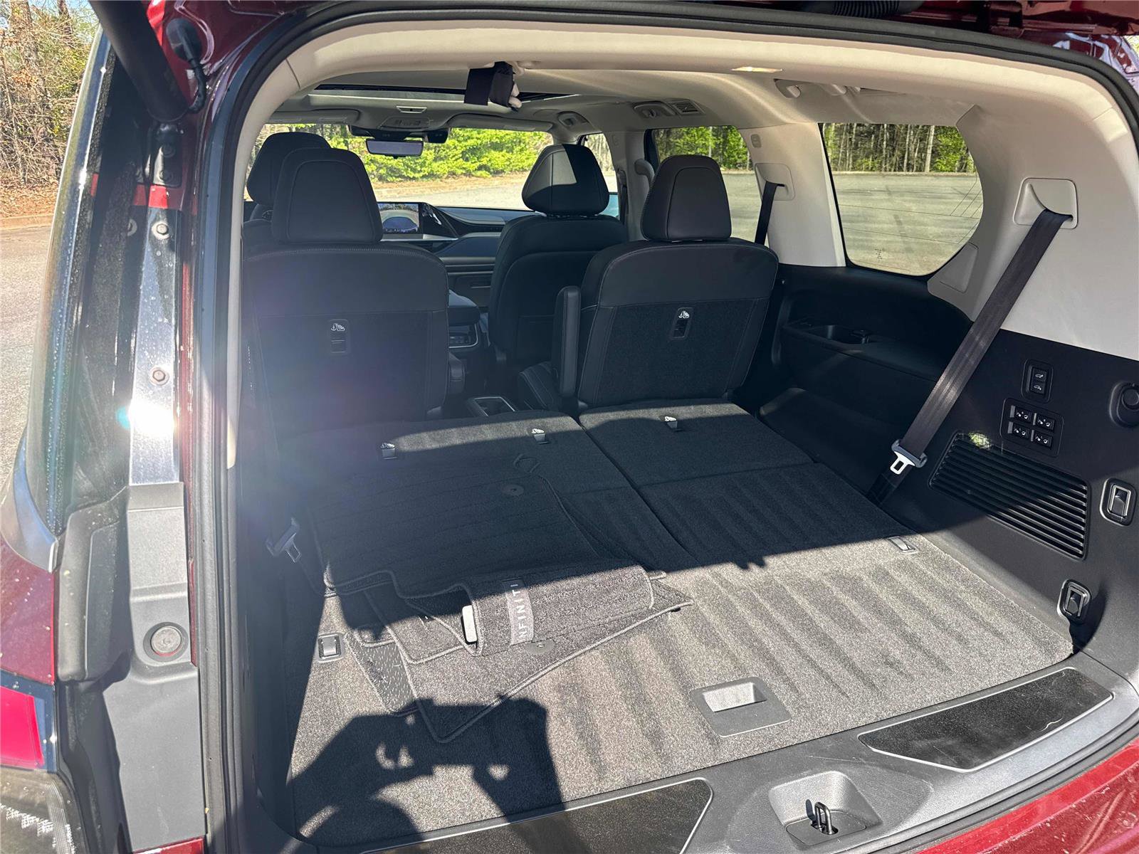 Certified 2025 INFINITI QX80 Sensory image 34