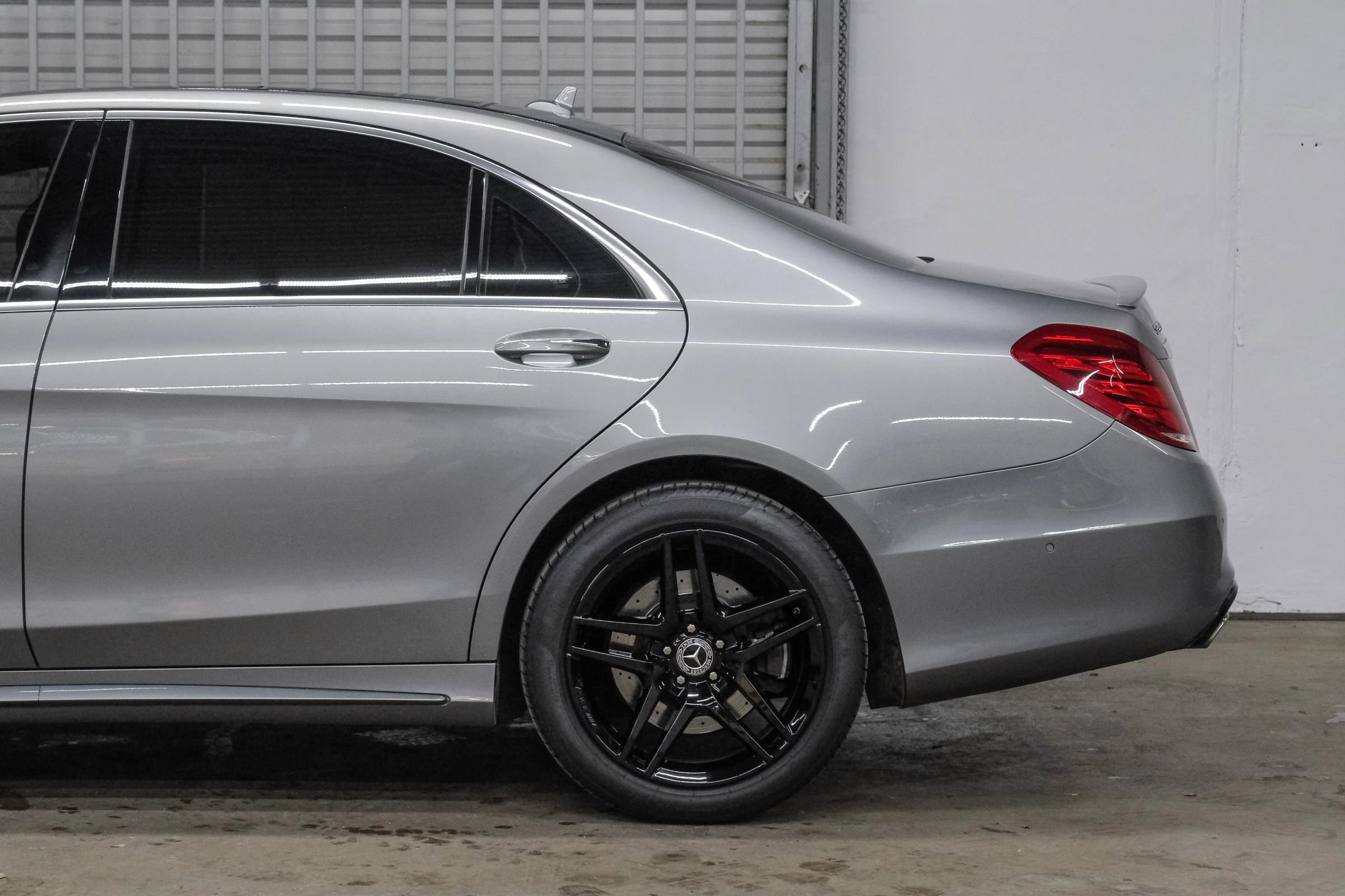 Used 2014 Mercedes-Benz S 550 Sedan image 14