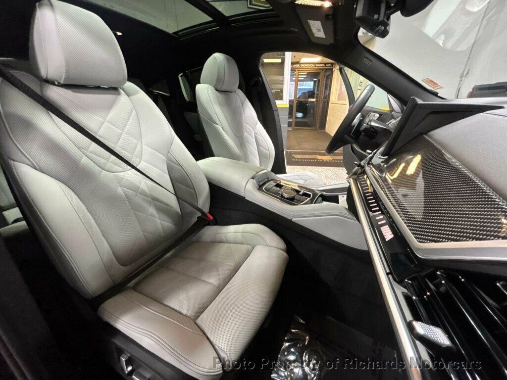 Used 2026 BMW X6 M60i image 32