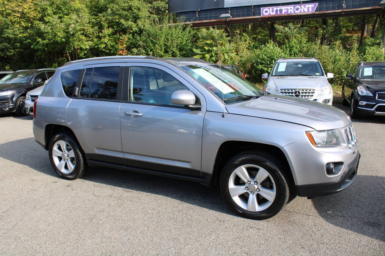 Used 2016 Jeep Compass Latitude image 5
