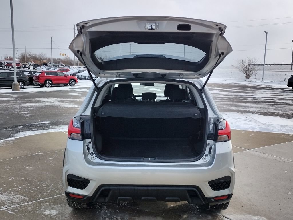 Used 2021 Mitsubishi Outlander Sport ES image 20