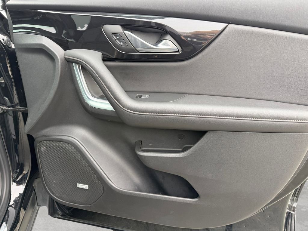 Used 2023 Chevrolet Blazer Premier w/ Enhanced Convenience Package image 31