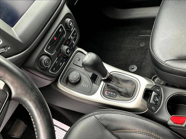 Used 2017 Jeep Compass Latitude w/ Popular Equipment Group image 15