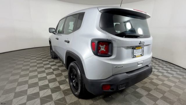 Used 2021 Jeep Renegade Sport AWD/4WD image 6