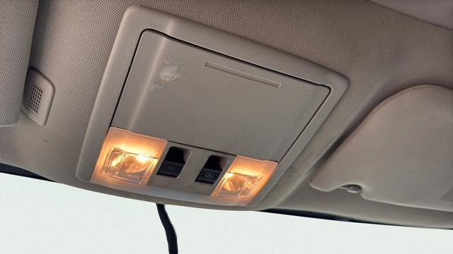 Used 2013 Ford Edge SEL FWD image 23