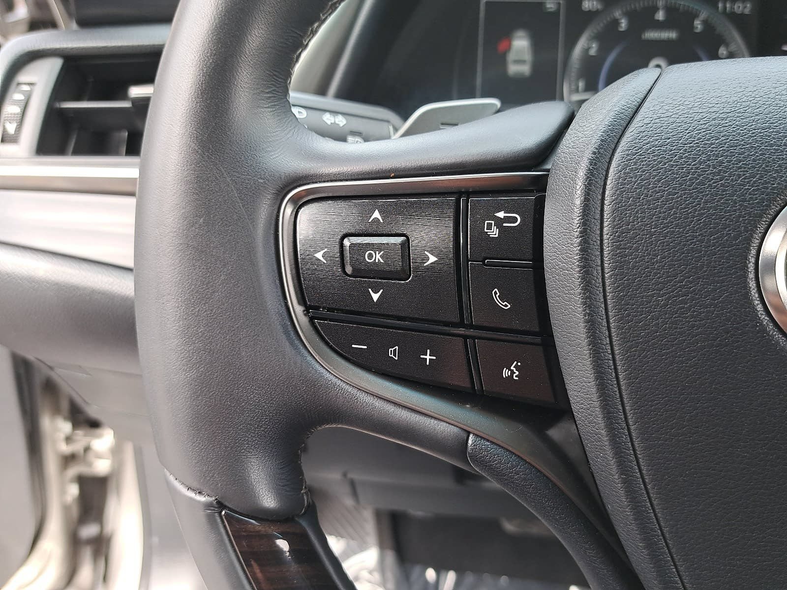 Used 2021 Lexus ES 250 w/ Premium Package AWD/4WD image 17