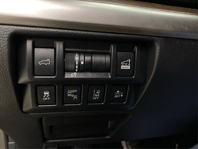 Used 2018 Subaru Outback 3.6R Touring w/ Protection Package #1 AWD/4WD image 24