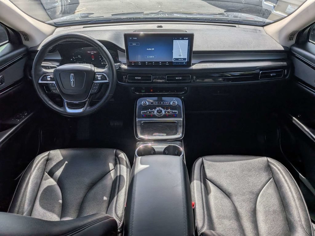 Used 2023 Lincoln Nautilus AWD w/ Premium Package image 14