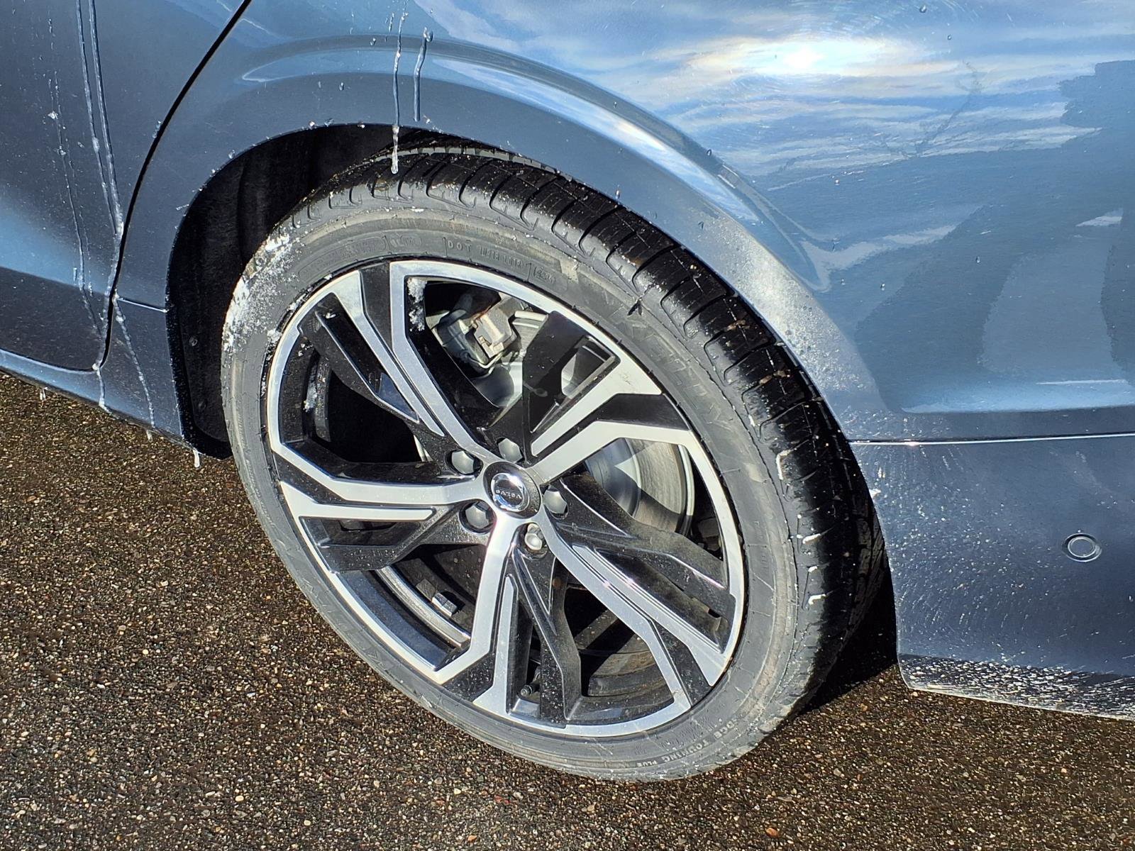 Used 2024 Volvo S60 B5 Plus image 24