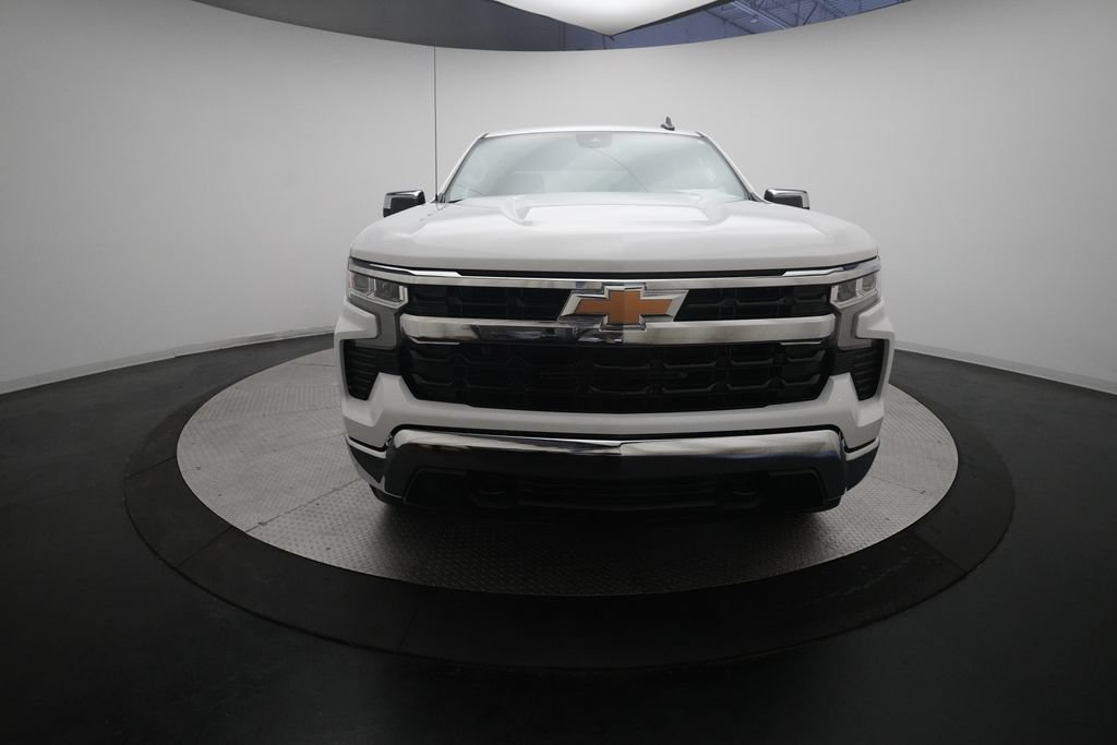 Used 2024 Chevrolet Silverado 1500 LT AWD/4WD image 11
