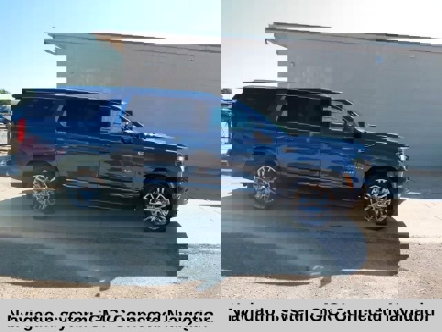 New 2026 GMC Yukon XL Elevation w/ Elevation Premium Package AWD/4WD image 3