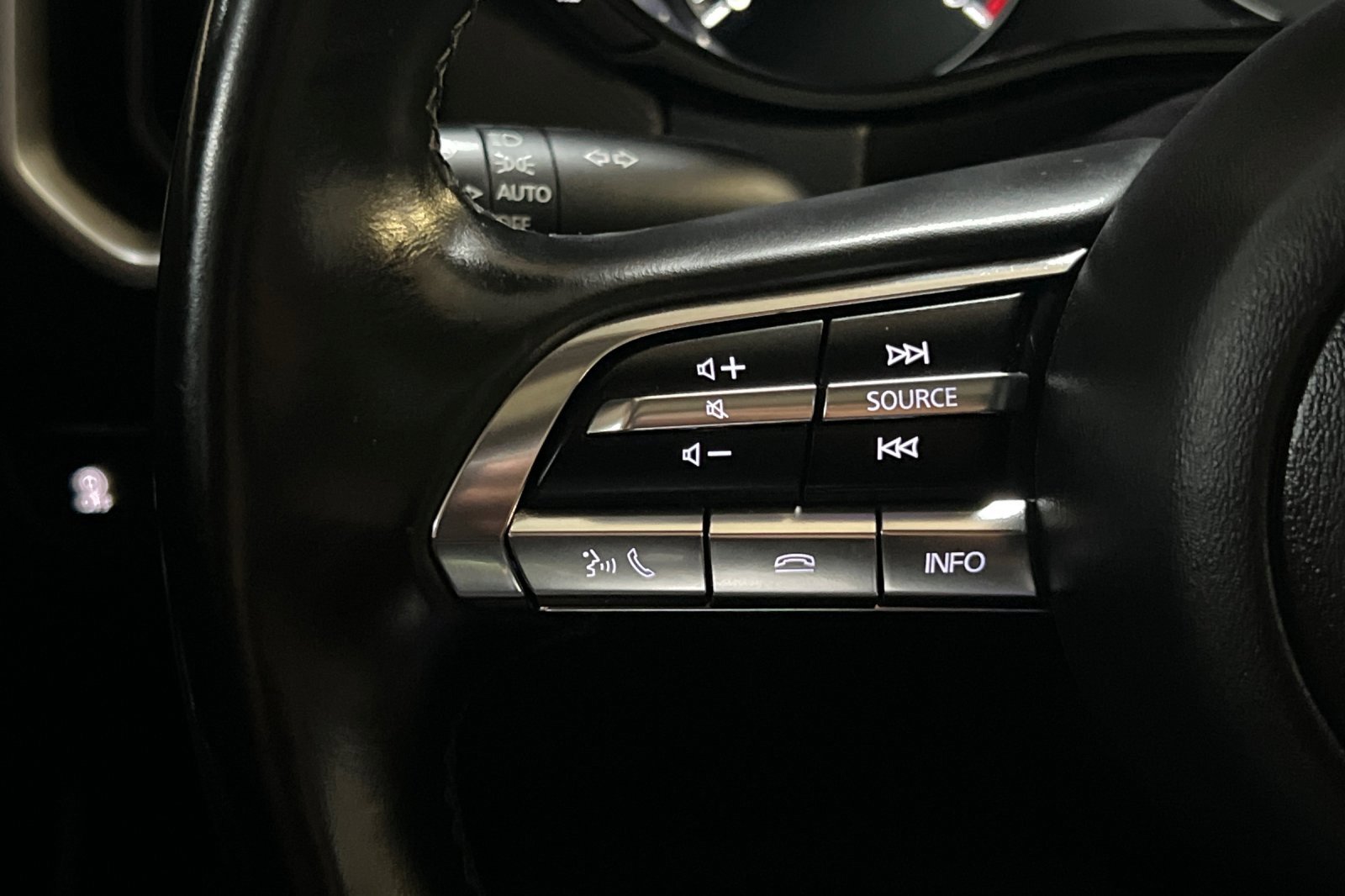 Used 2023 MAZDA CX-50 2.5 S w/ Preferred Plus Pkg image 31