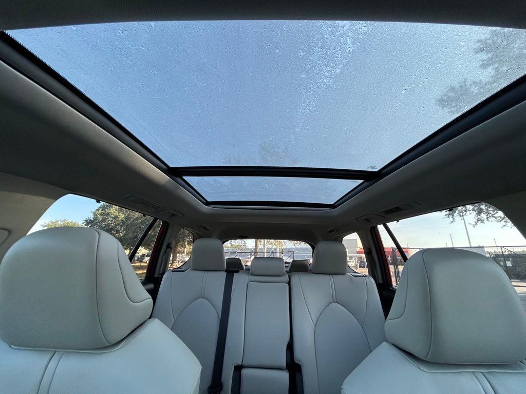 Certified 2025 Toyota Grand Highlander AWD Hybrid image 31