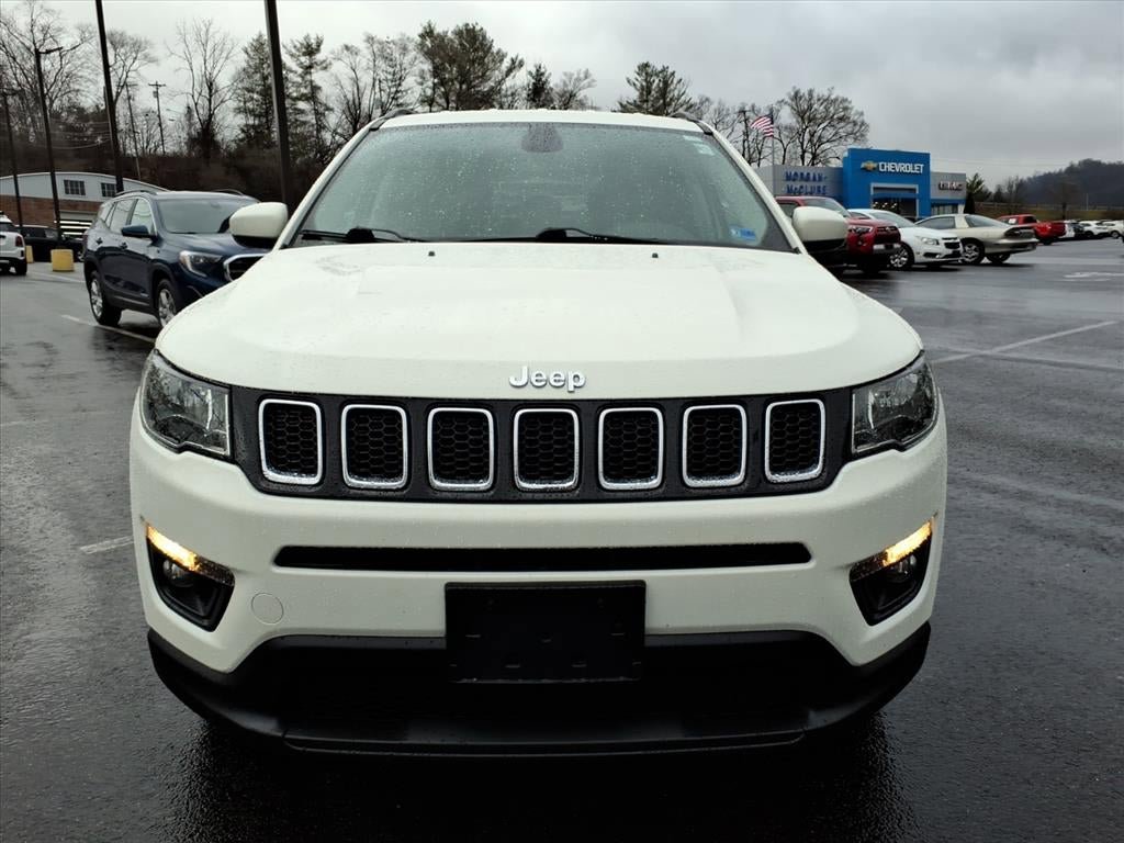 Used 2019 Jeep Compass Latitude w/ Cold Weather Group AWD/4WD image 11