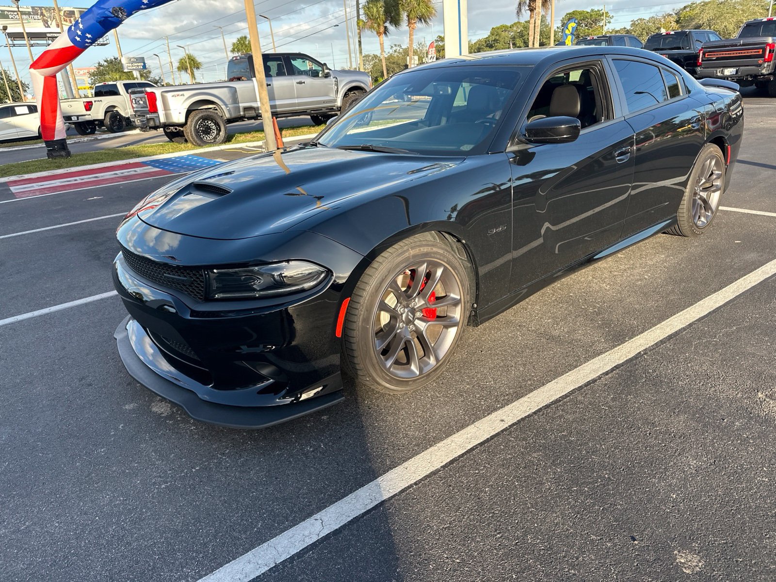 Used 2023 Dodge Charger R/T w/ Plus Group RWD image 3
