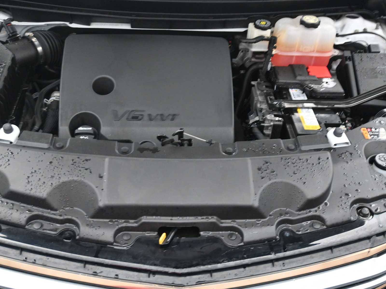 Used 2023 Chevrolet Traverse High Country image 16