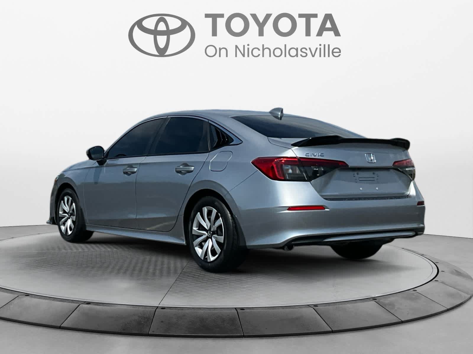 Used 2024 Honda Civic LX image 3