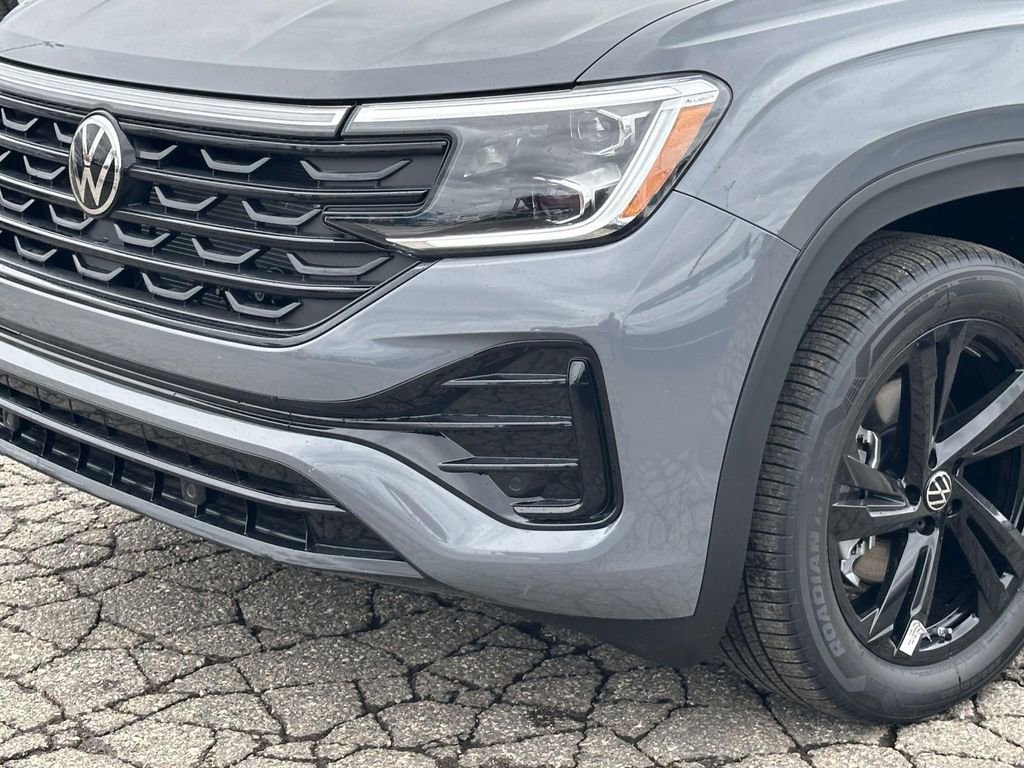 New 2026 Volkswagen Atlas Cross Sport SEL R-Line AWD/4WD image 6