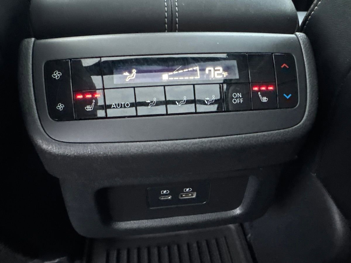 Used 2023 Nissan Pathfinder SL w/ SL Premium Package AWD/4WD image 42
