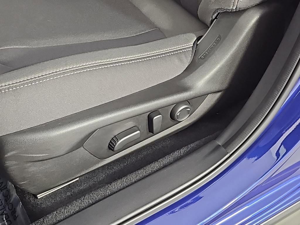 Certified 2025 Subaru Crosstrek 2.0i Premium image 23