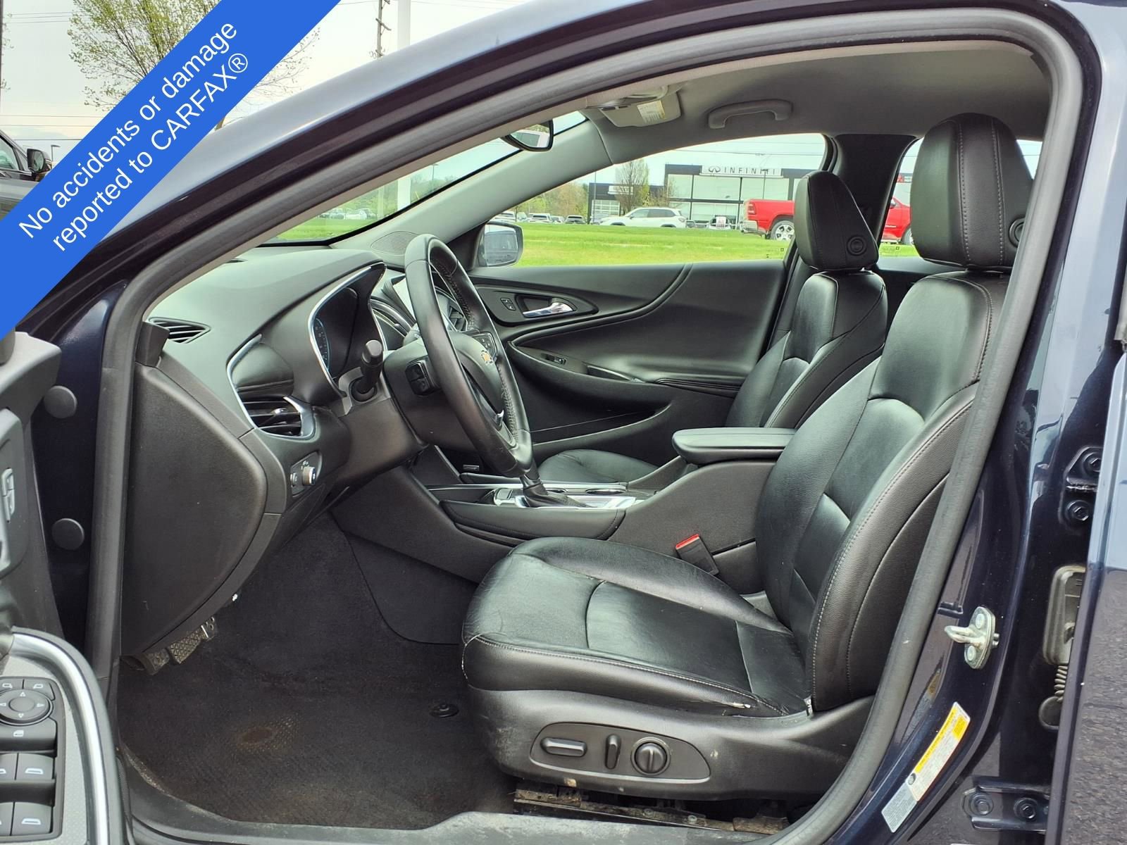 Used 2016 Chevrolet Malibu LT w/ Leather Package FWD image 18