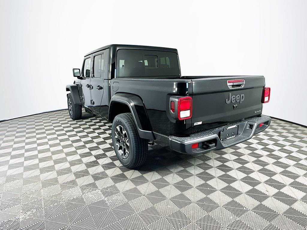 New 2026 Jeep Gladiator Sahara image 7