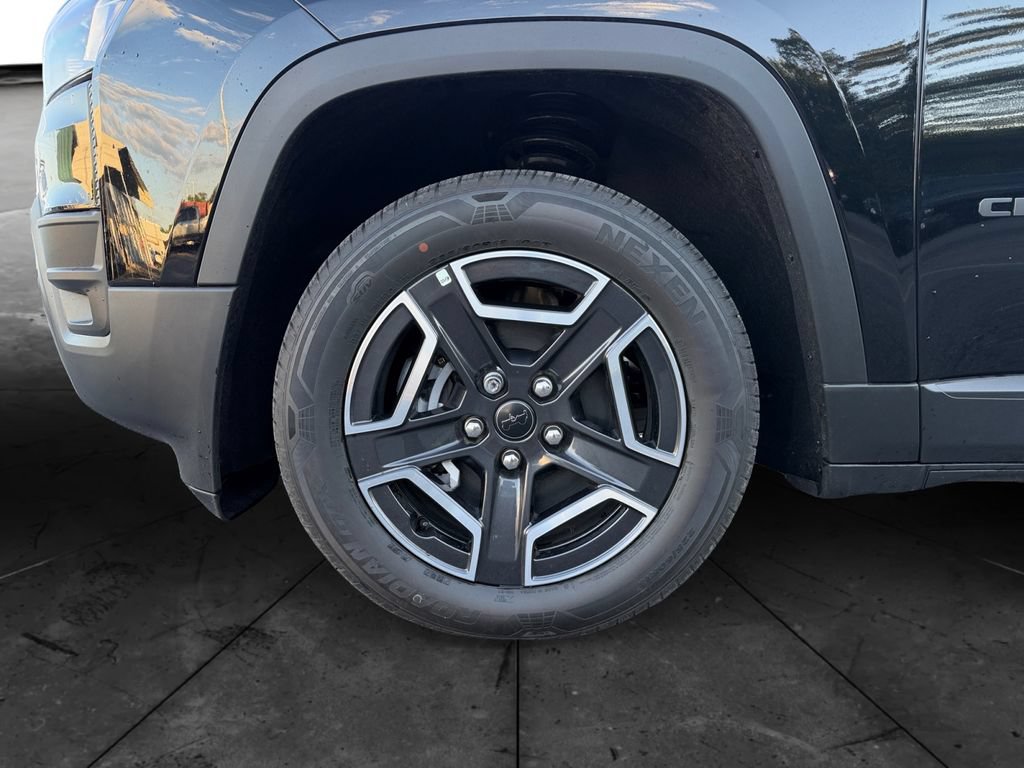 New 2026 Jeep Cherokee Laredo AWD/4WD image 14