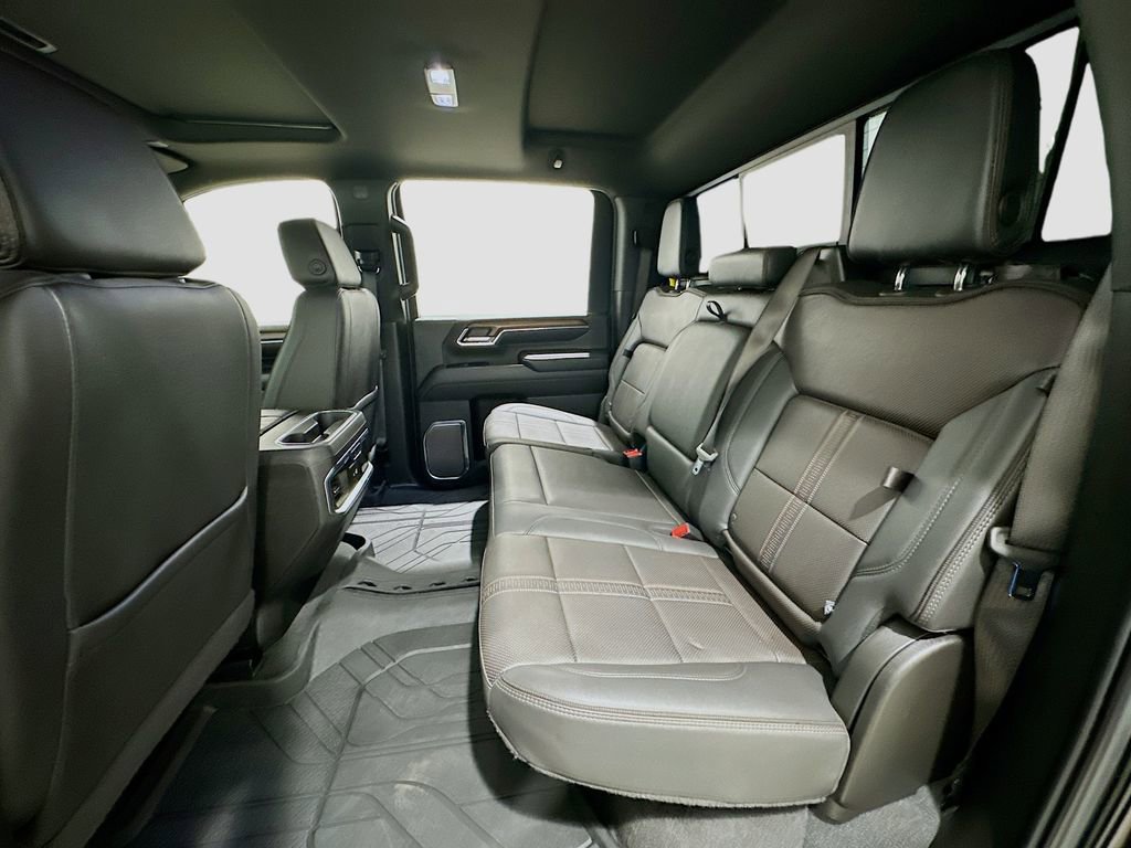 Used 2024 Chevrolet Silverado 3500 High Country w/ High Country Premium Package image 26