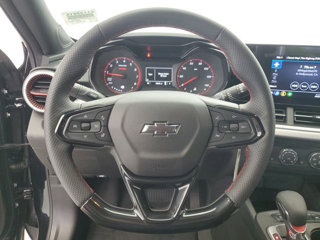 Used 2024 Chevrolet Trax RS FWD image 22
