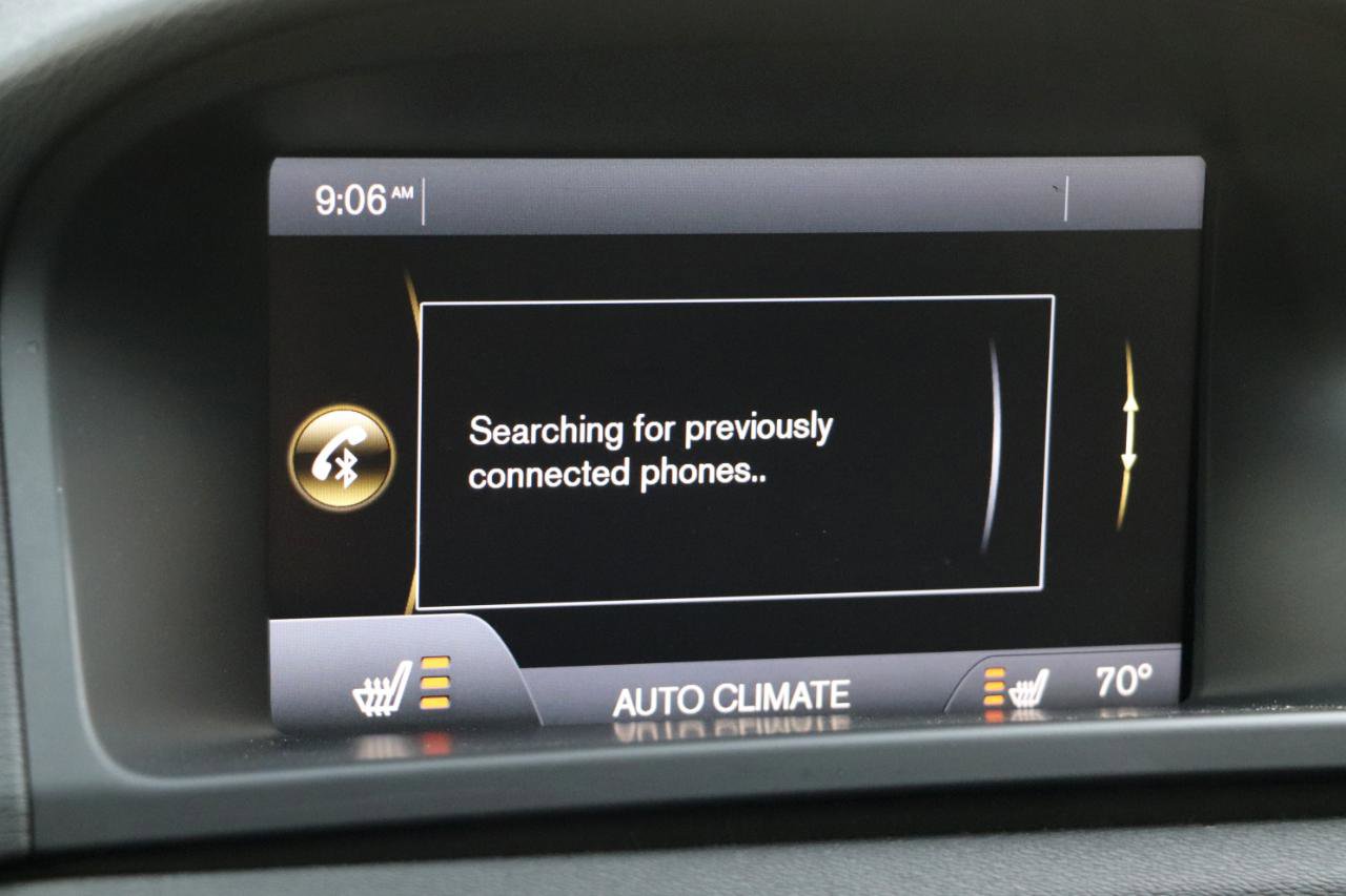 Used 2012 Volvo XC70 T6 image 22